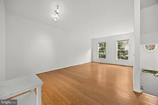 4097 Fountainside Ln, Fairfax, VA 22030 - Photo 12