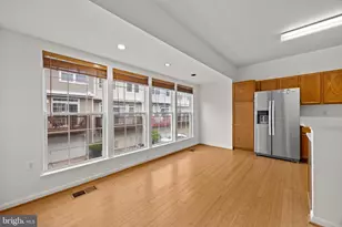4097 Fountainside Ln, Fairfax, VA 22030 - Photo 20