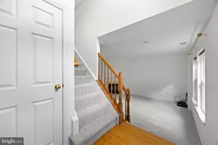 4097 Fountainside Ln, Fairfax, VA 22030 - Photo 2