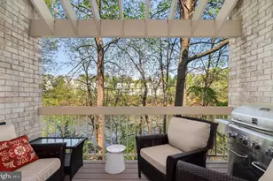11128 Boathouse Ct, Reston, VA 20191 - Photo 1