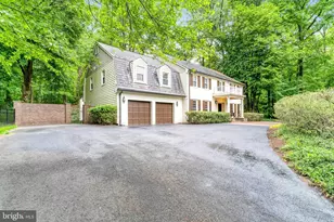 7845 Old Dominion Dr, McLean, VA 22102 - Photo 2