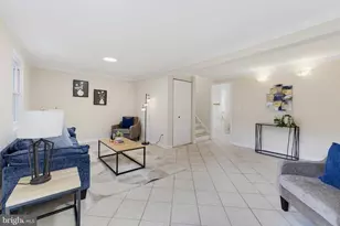 3113 Pebble Hill Ln, Fairfax, VA 22031 - Photo 12