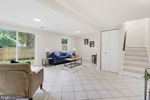 3113 Pebble Hill Ln, Fairfax, VA 22031 - Photo 10