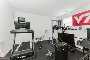 4577 Derring Ln, Fairfax, VA 22030 - Photo 12