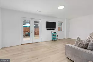 8174 Electric Ave, Vienna, VA 22182 - Photo 18