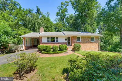 7048 Cindy Ln, Annandale, VA 22003 - Photo 30