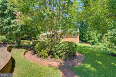 7048 Cindy Ln, Annandale, VA 22003 - Photo 32