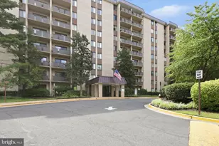 3101 S Manchester St, Falls Church, VA 22044 - Photo 2