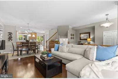 7049 Kings Manor Drive, Alexandria, VA 22315 - Photo 14