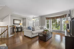 7049 Kings Manor Dr, Alexandria, VA 22315 - Photo 4