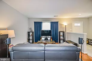 8606 Rocky Gap Ct, Lorton, VA 22079 - Photo 6