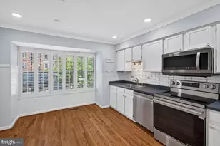 3952 Rosebay Ct, Fairfax, VA 22033 - Photo 8
