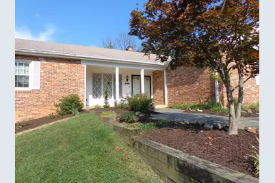 8126 Dunsinane Court, McLean, VA 22102 - Photo 1
