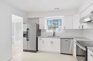6255 Astrid Cove, Centreville, VA 20120 - Photo 6