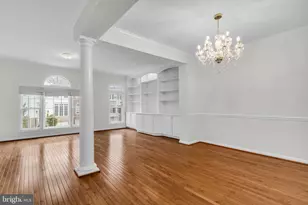 6618 Frost Lake Ln, Alexandria, VA 22315 - Photo 8