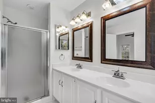 6618 Frost Lake Ln, Alexandria, VA 22315 - Photo 22
