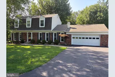 11414 Bronzedale Drive, Oakton, VA 22124 - Photo 1