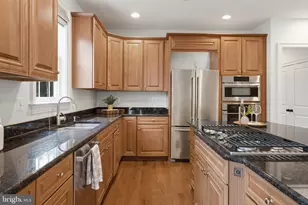 6799 Colby Crossing Way, Falls Church, VA 22046 - Photo 24
