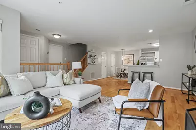 4303 Chariot Court #118, Fairfax, VA 22030 - Photo 8