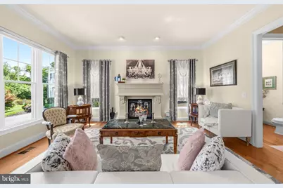 6189 Adeline Court, McLean, VA 22101 - Photo 4