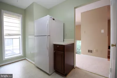 10118 Oakton Terrace Road #10118, Oakton, VA 22124 - Photo 6