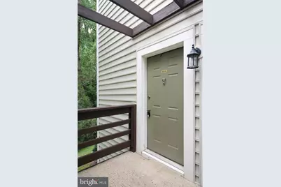 10118 Oakton Terrace Road #10118, Oakton, VA 22124 - Photo 2