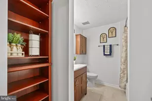 7315 Golden Horseshoe Ct, Springfield, VA 22153 - Photo 26
