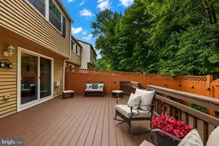 7315 Golden Horseshoe Ct, Springfield, VA 22153 - Photo 34