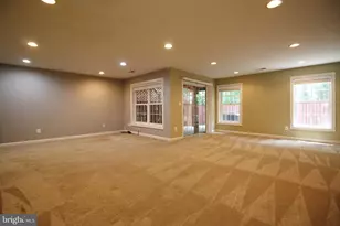 3800 Elmwood Towne Way, Alexandria, VA 22303 - Photo 26