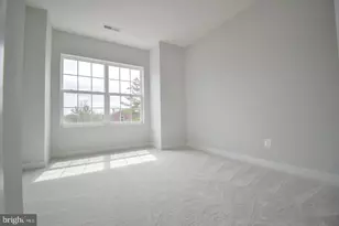 8276 Safarian Way, Alexandria, VA 22309 - Photo 22