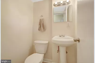 228 Commons Drive NW, Vienna, VA 22180 - Photo 16