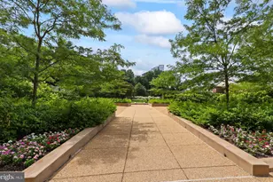 1800 Old Meadow Rd, McLean, VA 22102 - Photo 24