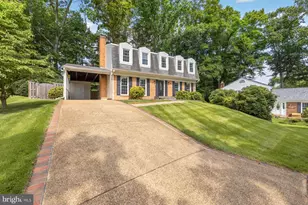 8744 Arley Dr, Springfield, VA 22153 - Photo 2