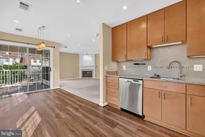 8211 Crossbrook Court #202, Lorton, VA 22079 - Photo 10