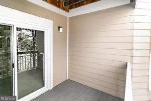 2204 Westcourt Ln, Herndon, VA 20170 - Photo 16