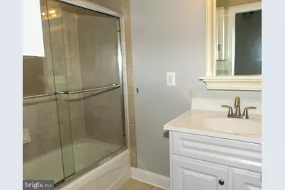 903 Crestview Drive, Herndon, VA 20170 - Photo 12