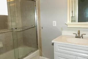903 Crestview Dr, Herndon, VA 20170 - Photo 12