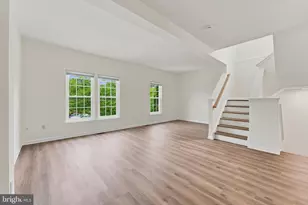 14247 Glade Spring Dr, Centreville, VA 20121 - Photo 6