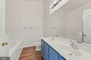 14247 Glade Spring Dr, Centreville, VA 20121 - Photo 10