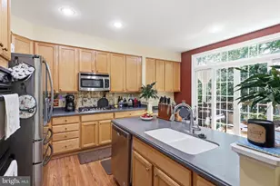 2769 Manhattan Pl, Vienna, VA 22180 - Photo 12