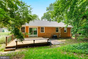 7500 Long Pine Dr, Springfield, VA 22151 - Photo 22