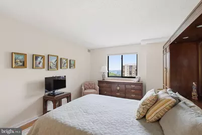 5904 Mount Eagle Drive #1415, Alexandria, VA 22303 - Photo 12