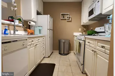 5563 Seminary Road #303, Falls Church, VA 22041 - Photo 2