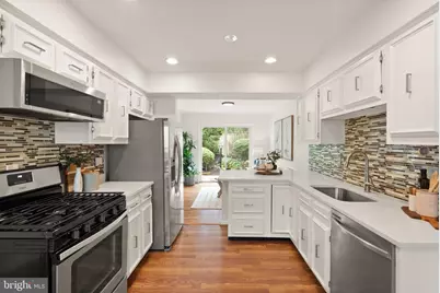 7001 Old House Road, McLean, VA 22101 - Photo 14