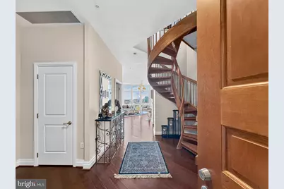 8220 Crestwood Heights Drive #1912, McLean, VA 22102 - Photo 4