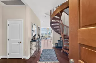 8220 Crestwood Heights Dr, McLean, VA 22102 - Photo 4