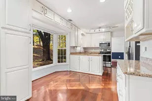 2621 John Milton Dr, Herndon, VA 20171 - Photo 14