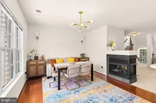 4457 Beacon Grove Cir, Fairfax, VA 22033 - Photo 8