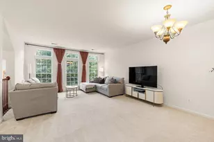 4457 Beacon Grove Cir, Fairfax, VA 22033 - Photo 6