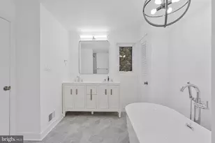 8424 Hollis Ln, Vienna, VA 22182 - Photo 20